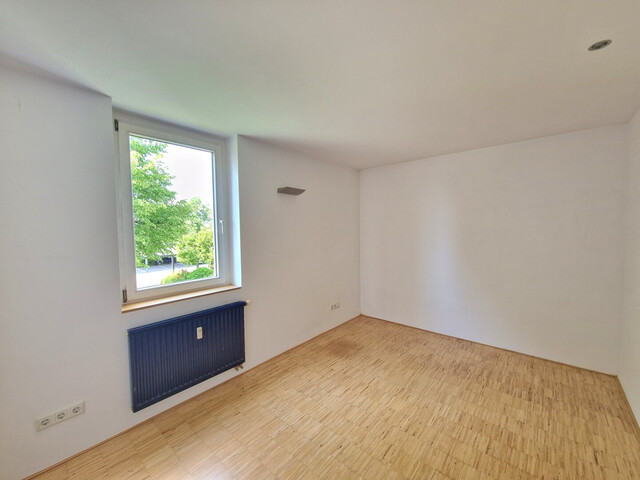 Wunderbare 3-Zimmerwohnung mit Balkon in Schwarzach zu vermieten!