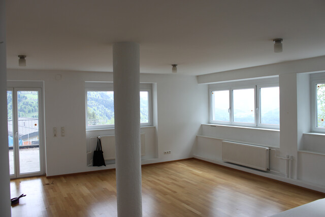 schöne 2 Zimmerwohnung mit Aussicht