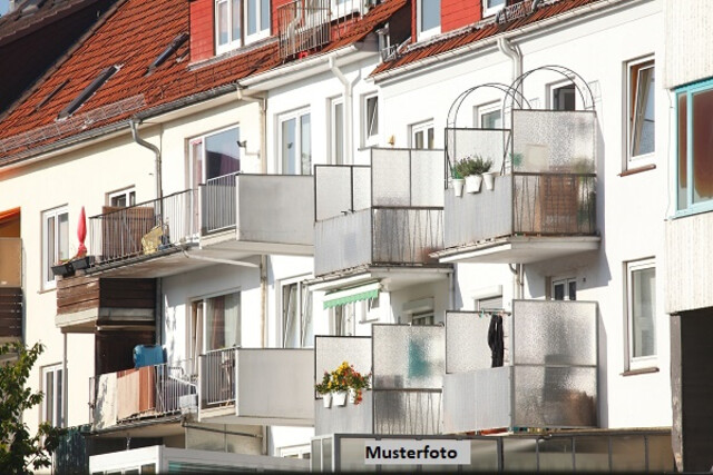 4-Zimmer-Wohnung mit Balkon