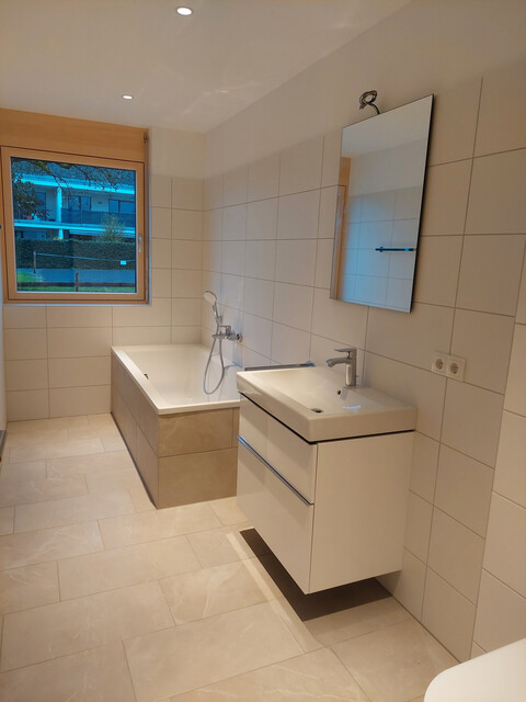 Modernes Wohnen: 3-Zimmer Neubauwohnung mit Terrasse im Erdgeschoss