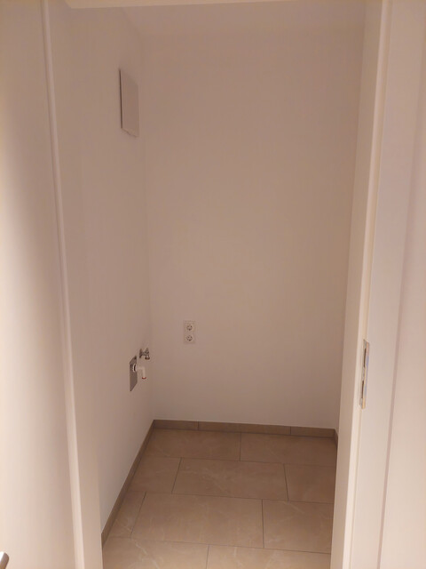 Modernes Wohnen: 3-Zimmer Neubauwohnung mit Terrasse im Erdgeschoss