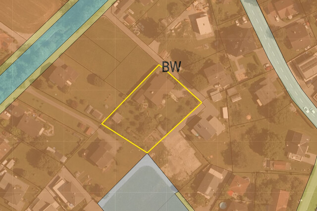 Exklusives Anwesen mit Sanierungspotenzial – gestalten Sie Ihr Traumhaus!