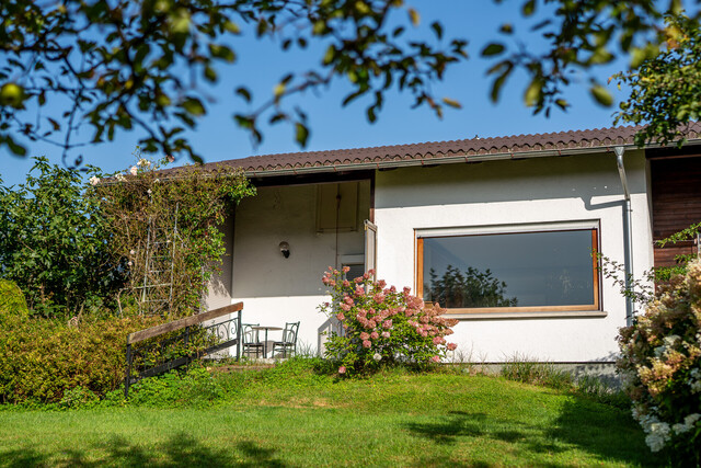 Exklusives Anwesen mit Sanierungspotenzial – gestalten Sie Ihr Traumhaus!