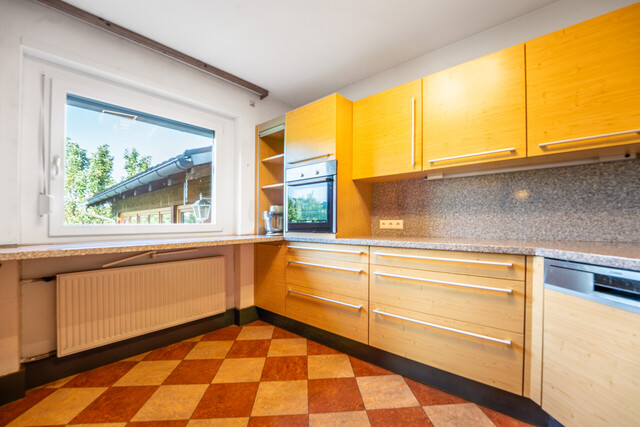 Exklusives Anwesen mit Sanierungspotenzial – gestalten Sie Ihr Traumhaus!