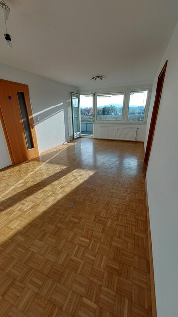 Sonnige 4-Zimmer-Wohnung am Paspels-See provisionsfrei