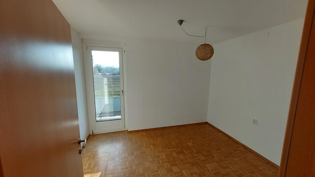 Sonnige 4-Zimmer-Wohnung am Paspels-See provisionsfrei