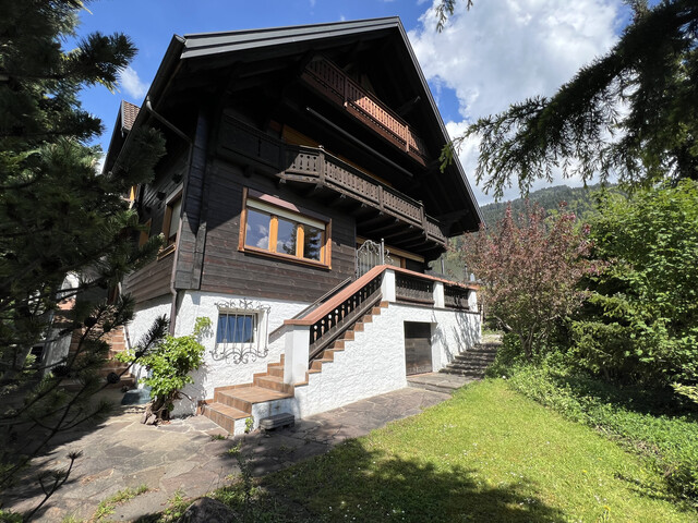 Großes, idyllisches Wohnhaus in sonniger Toplage