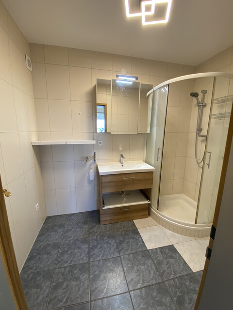 Privatverkauf! Höchst: 3,5 Zimmer & Balkon im 3. OG (ohne Lift), mit Fahrradkeller, Gartennutzung & Spielplatz