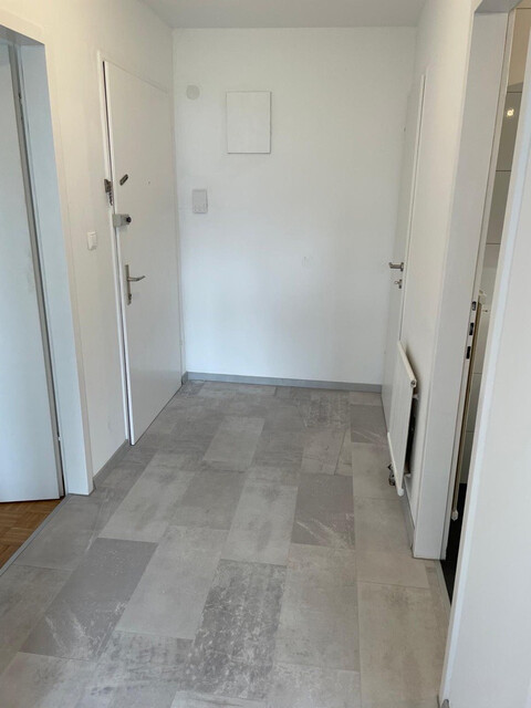 Lichtdurchflutete 2-Zimmer-Wohnung mit Balkon & Dachterrasse in zentraler Lage