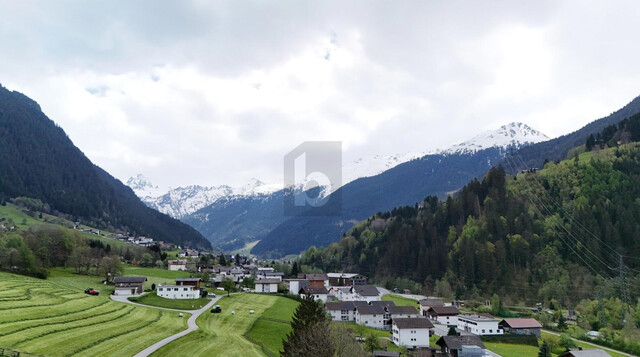 SONNIG, TOPLAGE IN RUHEGEBIET MIT UNVERBAUBARER AUSSICHT