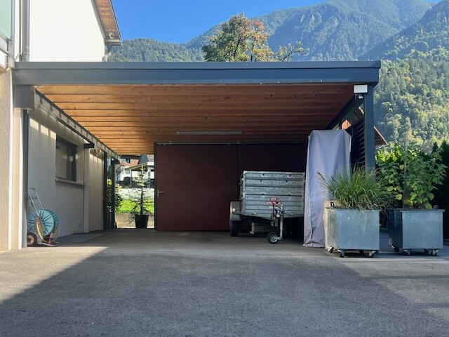 Architektenhaus in sehr sonniger und ruhiger Lage mit traumhaftem Bergblick!