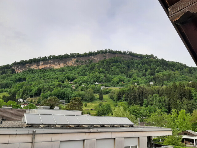 Gemütliche 4-Zimmer-Dachgeschosswohnung mit ausgezeichnetem Ausblick nach Känzele, provisionsfrei