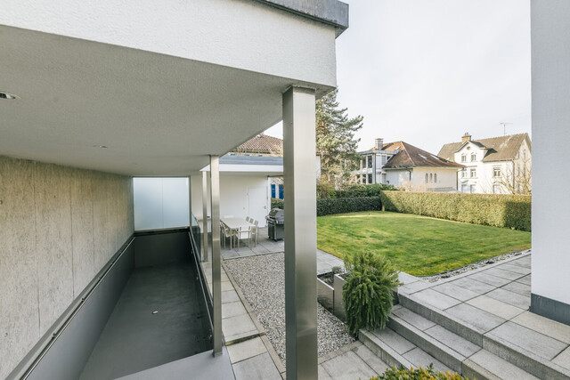 Stilvolles Wohnen in Toplage am Bodensee – Elegante Villa mit beeindruckender Architektur