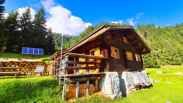Berghütte Maisäss mit seltener Zweitwohnsitzwidmung zu verpachten