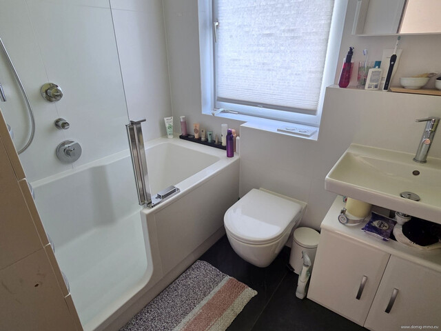 Tolles Reiheneckhaus mit ca. 101m² Wfl., voll unterkellert, Garten und Tiefgaragenplatz in Bregenz!