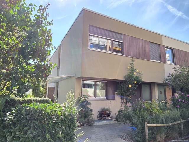 Tolles Reiheneckhaus mit ca. 101m² Wfl., voll unterkellert, Garten und Tiefgaragenplatz in Bregenz!