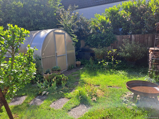 Tolles Reiheneckhaus mit ca. 101m² Wfl., voll unterkellert, Garten und Tiefgaragenplatz in Bregenz!