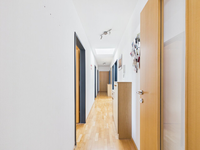 Großzügige 4-Zimmer-Dachgeschosswohnung mit zwei Terrassen und traumhaften Weitblick