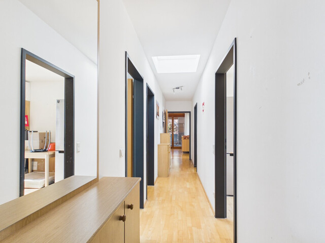 Großzügige 4-Zimmer-Dachgeschosswohnung mit zwei Terrassen und traumhaften Weitblick
