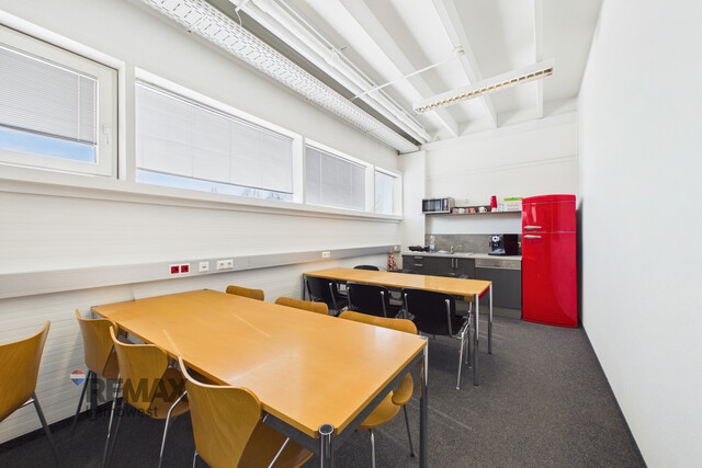 Optimal lagern, effizient arbeiten – Ihre Halle wartet!