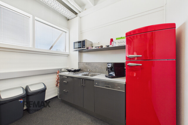 Optimal lagern, effizient arbeiten – Ihre Halle wartet!