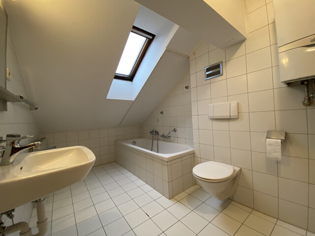 "ohne Provision" helle 3 Zimmer Wohnung mit Balkon