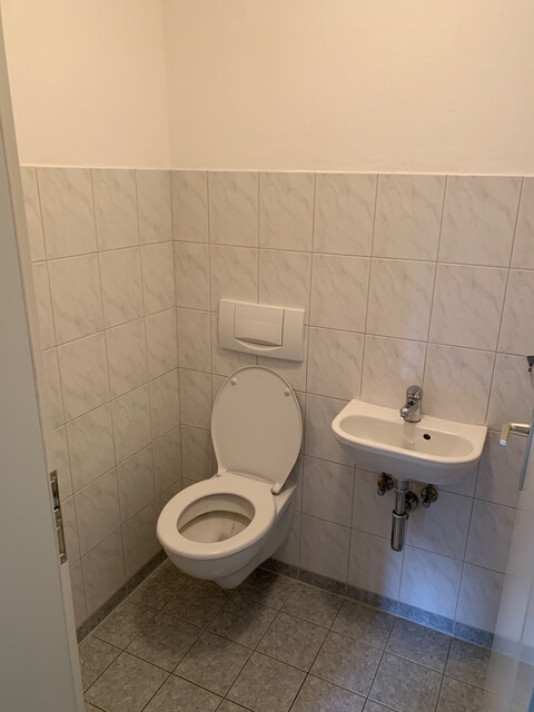 "ohne Provision" geräumige 2 Zimmer Wohnung in zentraler Lage