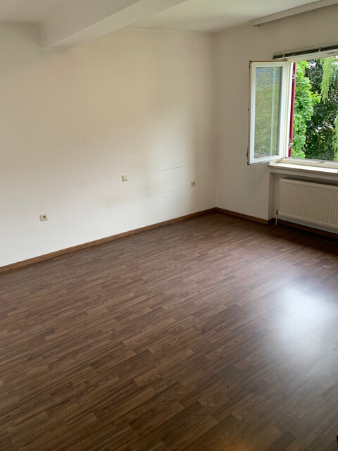 "ohne Provision" geräumige 2 Zimmer Wohnung in zentraler Lage