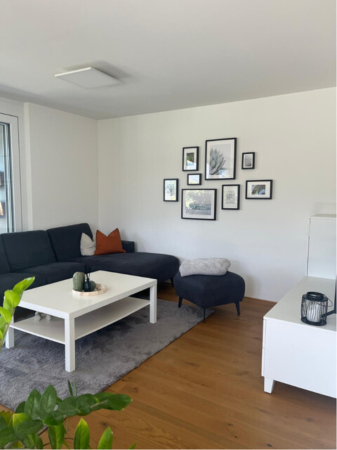 Moderne Dachgeschoss-Wohnung mit großzügiger Sonnen-Terrasse und Tiefgaragenplatz - PROVISIONSFREI