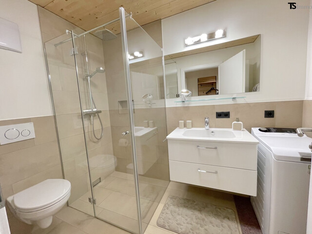 Bregenz: Langen bei Bregenz: Top 11: Gemütlich & modern vereint: 2-Zimmer 50 m2 mit Balkon