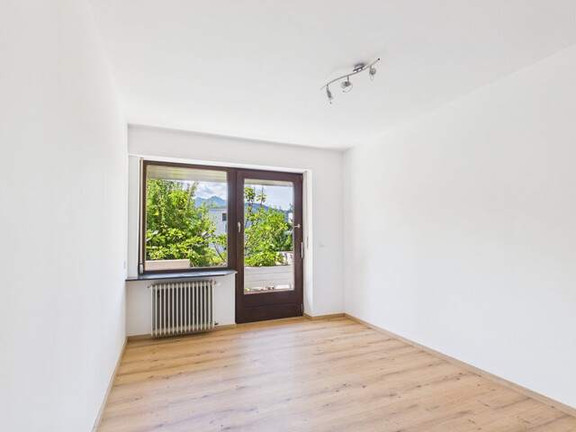 Lichtdurchflutetes Einfamilienhaus mit großem Garten, Wintergarten und fantastischen Ausblicken in Rankweil