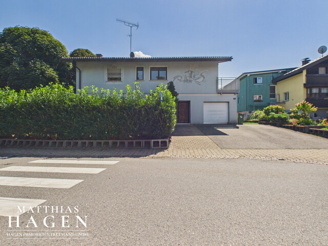 Zweifamilienhaus in Altach mit großem Garten – ideal als Anlage oder Mehrgenerationenhaus