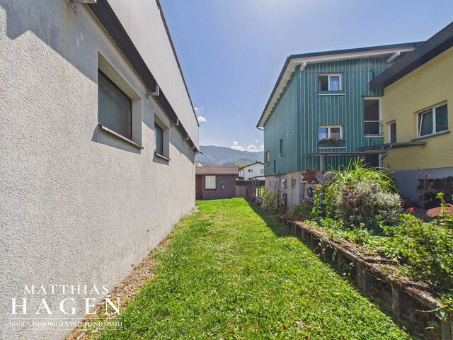 Zweifamilienhaus in Altach mit großem Garten – ideal als Anlage oder Mehrgenerationenhaus