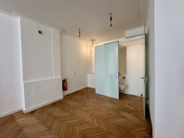 Geschäftsfläche mit Gewölbe in bester Lage an der Neustadt