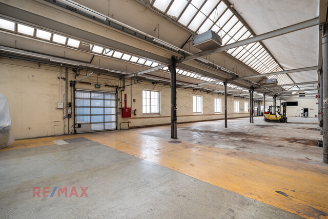 Kammgarn Fabrik Commercial