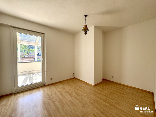 Tolle 4-Zimmer-Penthousewohnung mit großer Terrasse & Garagenbox