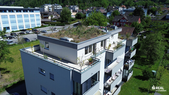 Tolle 4-Zimmer-Penthousewohnung mit großer Terrasse & Garagenbox