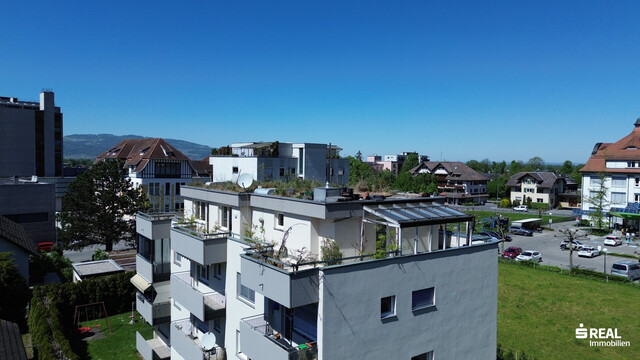 Tolle 4-Zimmer-Penthousewohnung mit großer Terrasse & Garagenbox