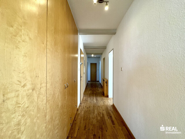 Tolle 4-Zimmer-Penthousewohnung mit großer Terrasse & Garagenbox