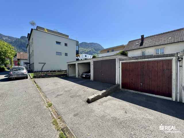 Tolle 4-Zimmer-Penthousewohnung mit großer Terrasse & Garagenbox