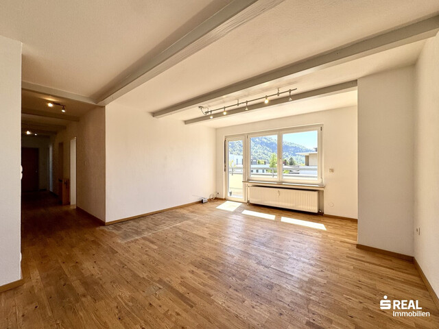 Tolle 4-Zimmer-Penthousewohnung mit großer Terrasse & Garagenbox