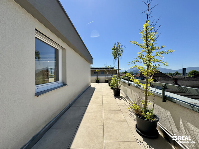 Tolle 4-Zimmer-Penthousewohnung mit großer Terrasse & Garagenbox