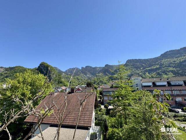 Tolle 4-Zimmer-Penthousewohnung mit großer Terrasse & Garagenbox