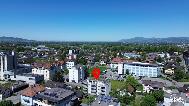 Tolle 4-Zimmer-Penthousewohnung mit großer Terrasse & Garagenbox