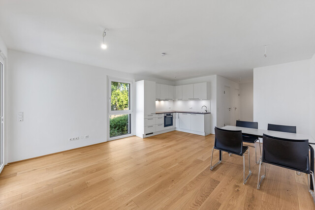 Attraktive 2-Zimmer-Wohnung in bester Ruhelage mit Balkon und Garten