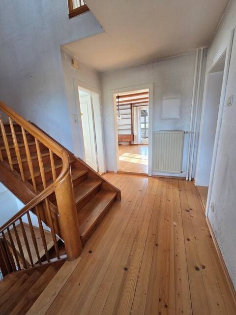 Älteres charmantes Einfamilienhaus in sonniger und ruhiger Lage von Altach mit schönem großen Garten!