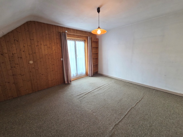 Älteres charmantes Einfamilienhaus in sonniger und ruhiger Lage von Altach mit schönem großen Garten!