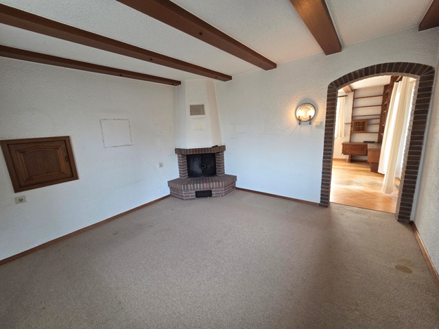 Älteres charmantes Einfamilienhaus in sonniger und ruhiger Lage von Altach mit schönem großen Garten!