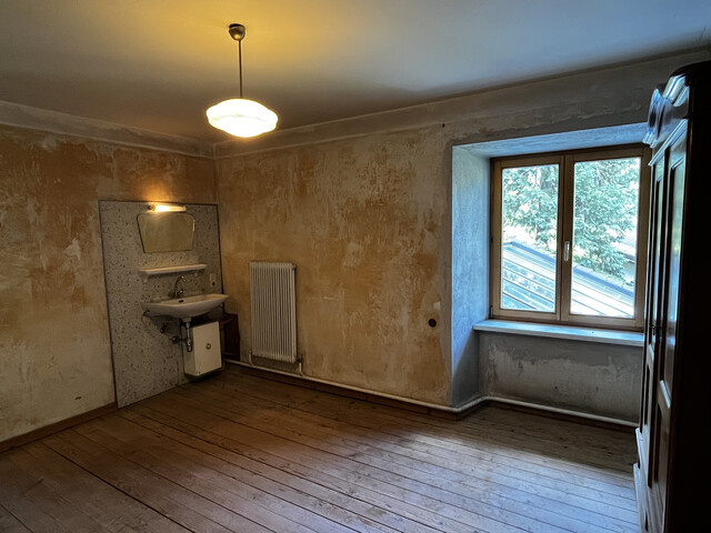 Traditionsreiches Wohnhaus mit großzügigem Grundstück in Rankweil