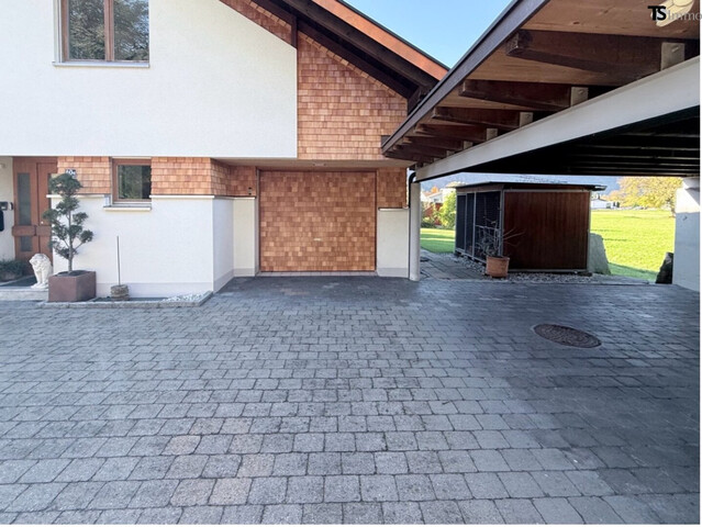 Nüziders: Einfamilienhaus mit Garten - Premium-Immobilie – Wohnjuwel mit Wintergarten, Wellnessbereich & Traumgarten